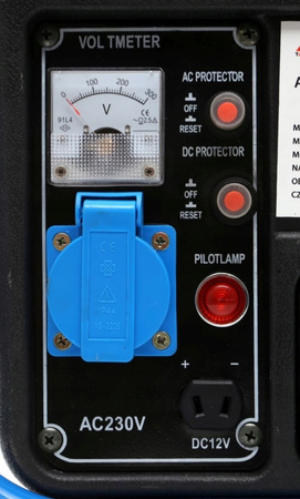 Tagred TA980 Jednofázová benzinová elektrocentrála 1250W 12V 230V + olej
