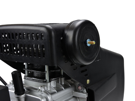GEKO G80300 Olejový kompresor 24L 8bar 1,9kW / 2,5HP, 1 válcový